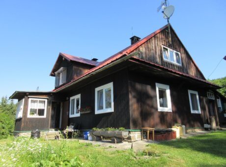 Infrapanely Krásná – stará dřevěná chalupa